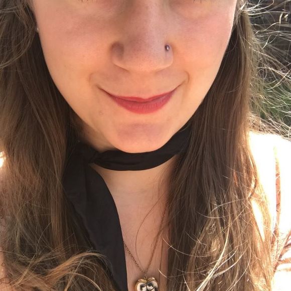 Meet your Posher, Emily - Picture 1 of 1